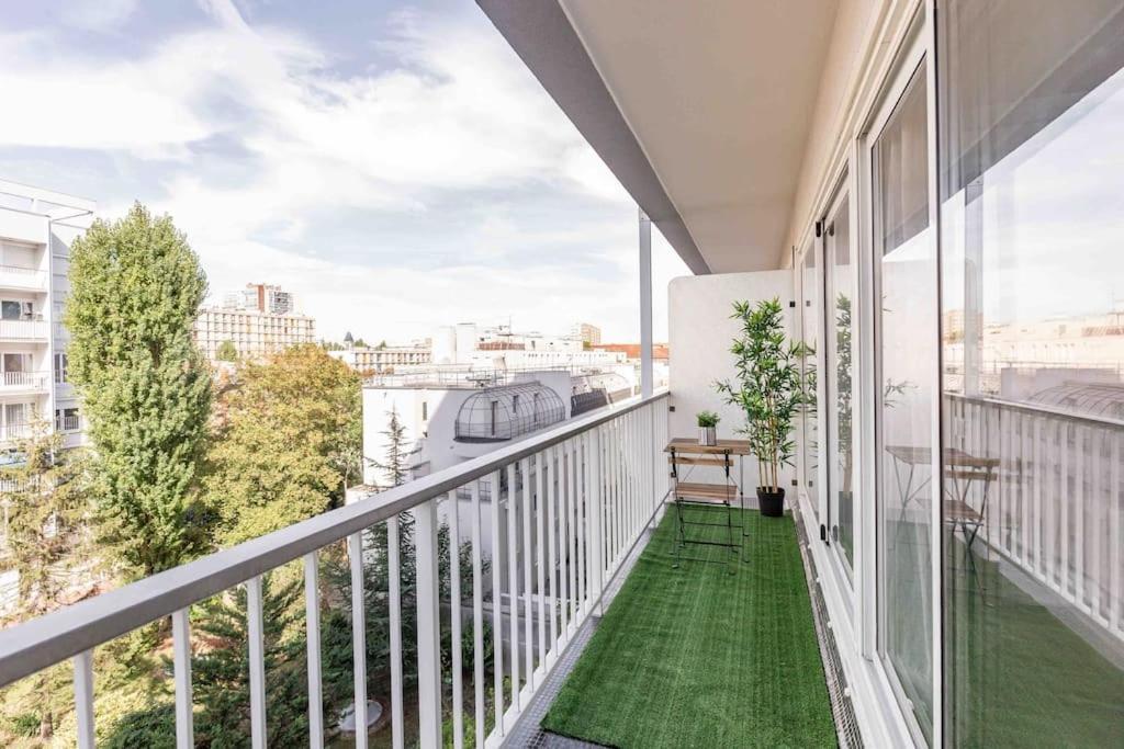 Appartement Avec Parking Et Terrasse Metro 7 Et Paris Villejuif Exterior photo